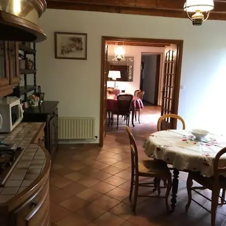 Le Des Francs Bourgeois Дом отдыха *