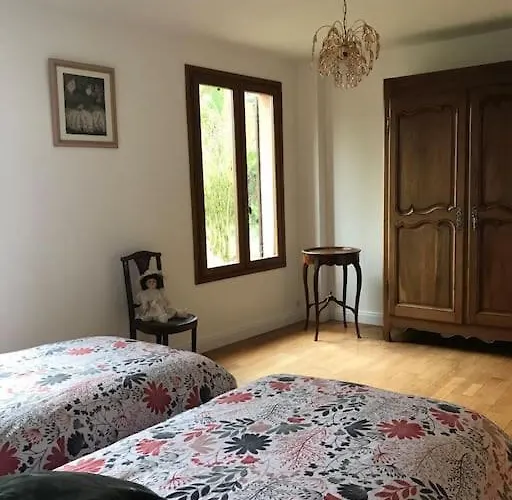 Le Des Francs Bourgeois * Givry-en-Argonne